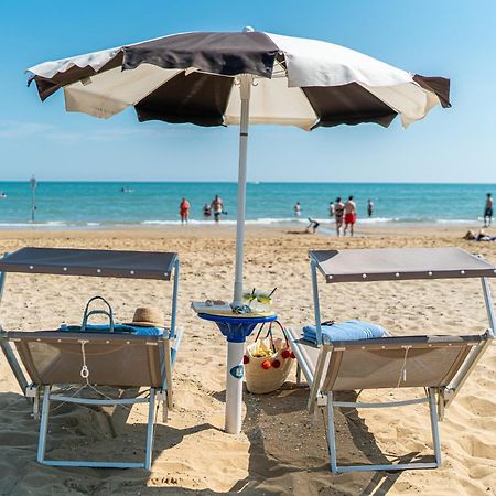 Hotel Parigi Bibione Dış mekan fotoğraf